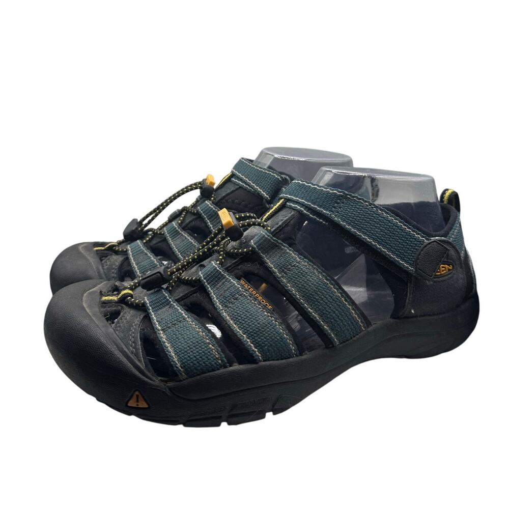 KEEN Newport H2 Boys Youth Size 5 Sandals Blue Waterproof